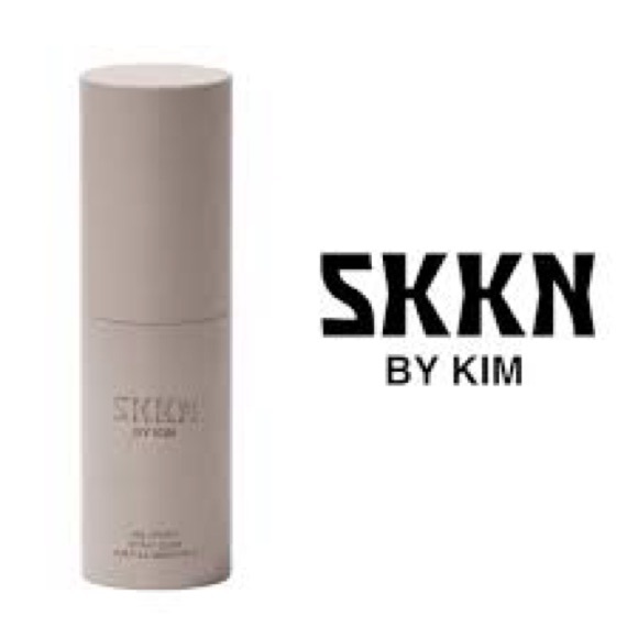 MSRP$90SKKN BY KIM Oil Drops Vita-C Glow